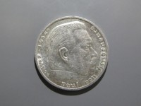 [737a.JPG]